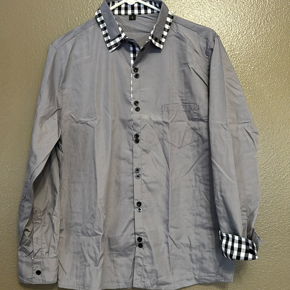 NWT Long sleeve button down Shirt